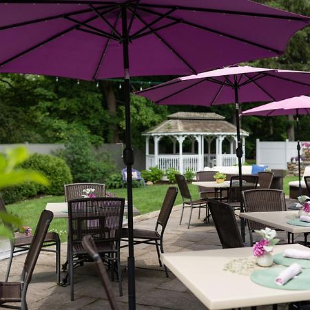 Westbrook Inn Bed And Breakfast Exterior photo
