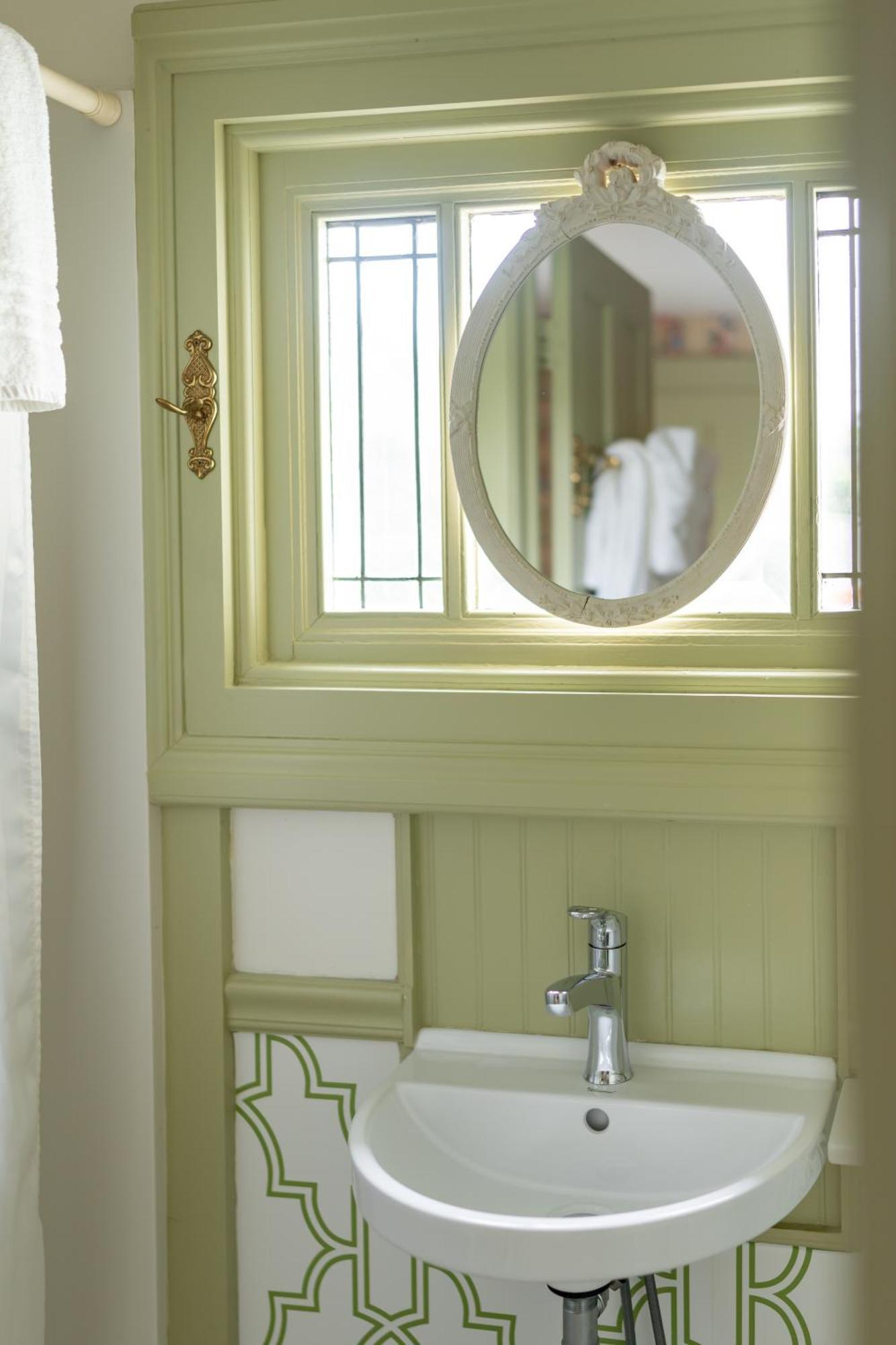 Westbrook Inn Bed And Breakfast Room photo